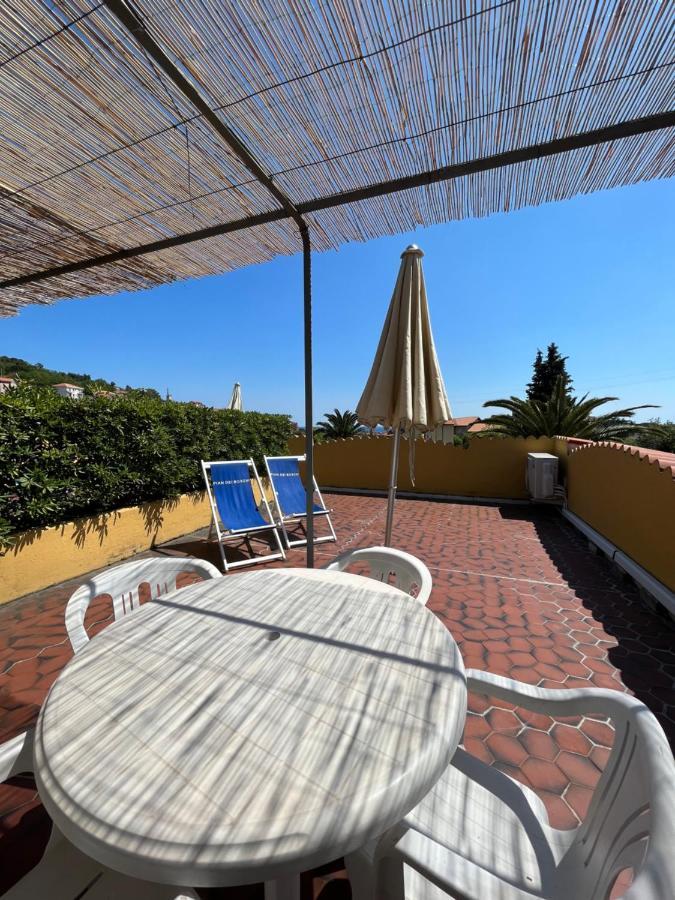 Residence Pian Dei Boschi Pietra Ligure Kültér fotó